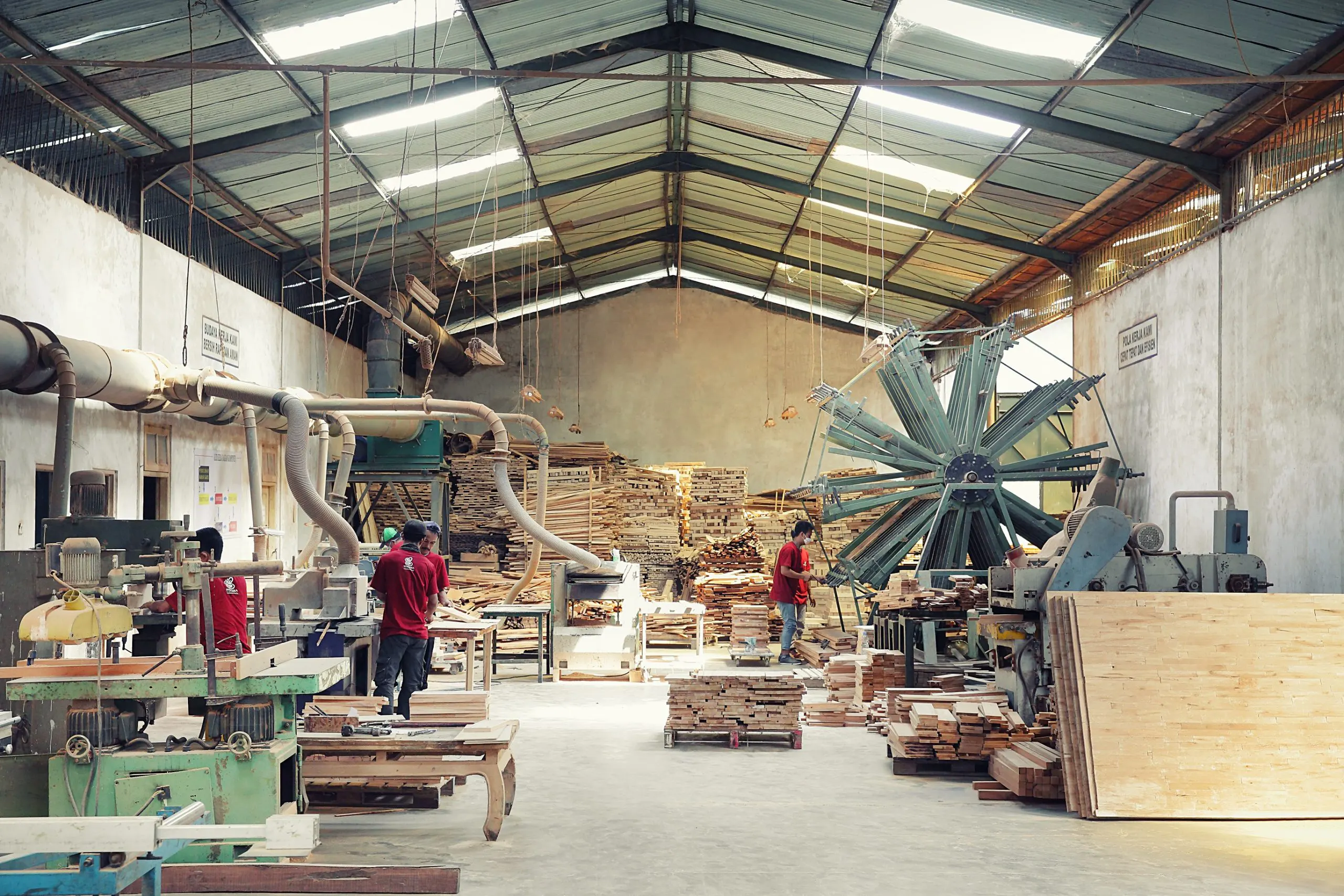 Teak Wood Outdoor Furniture Right for Everyone